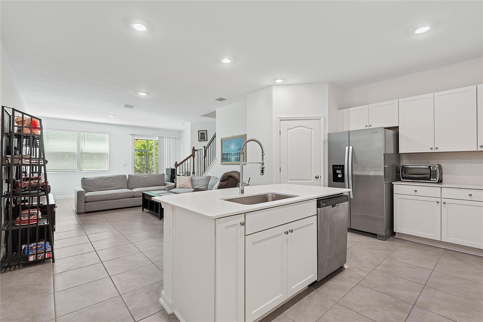 309 REDBUD RD