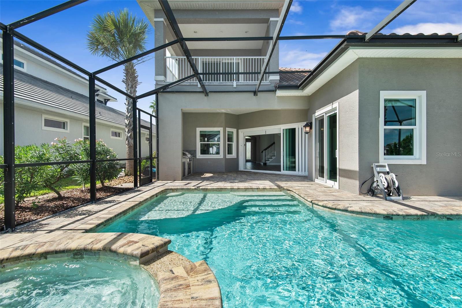 15 SANDPIPER LN