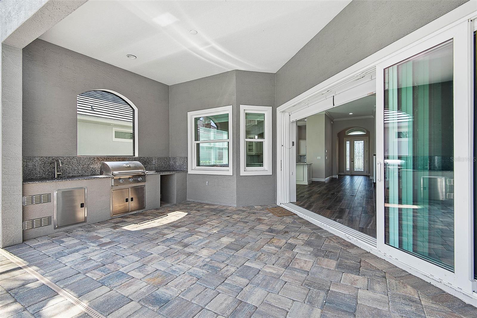 15 SANDPIPER LN