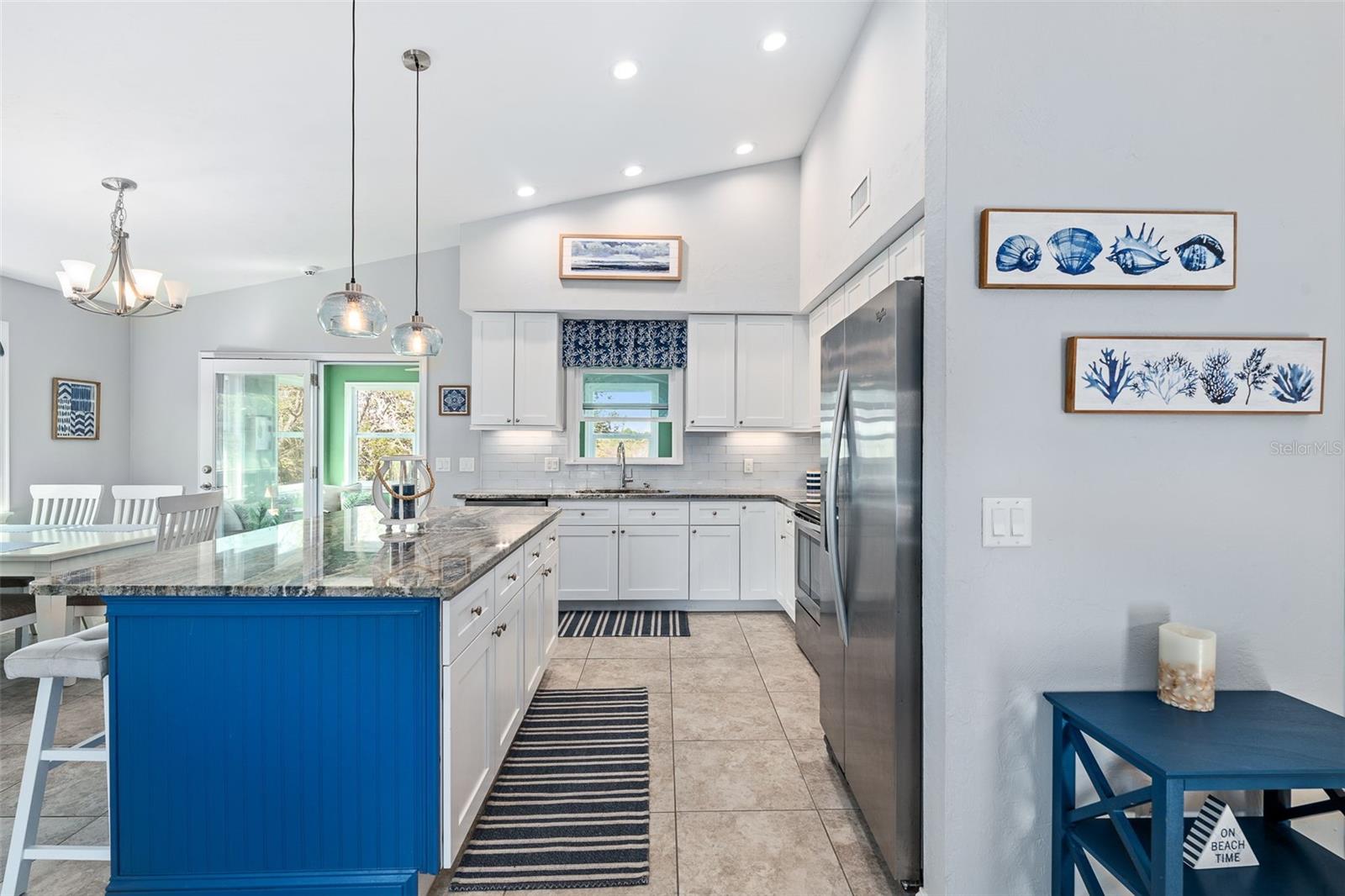 1843 OAK PL