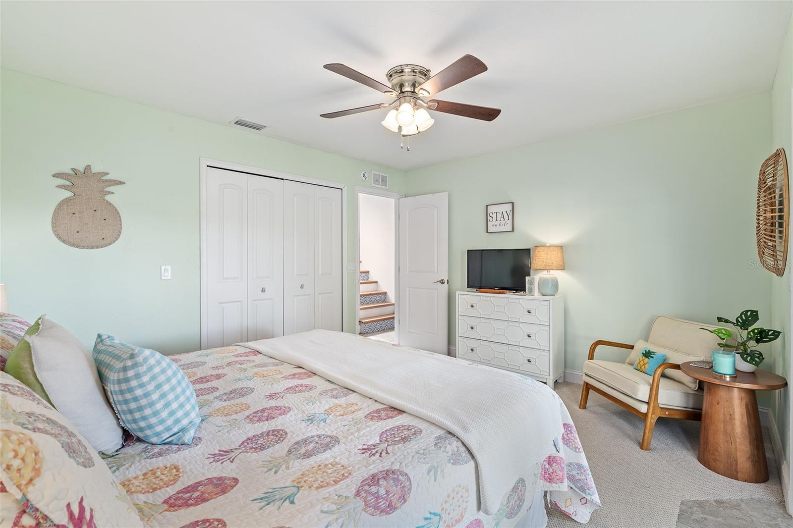 1843 OAK PL
