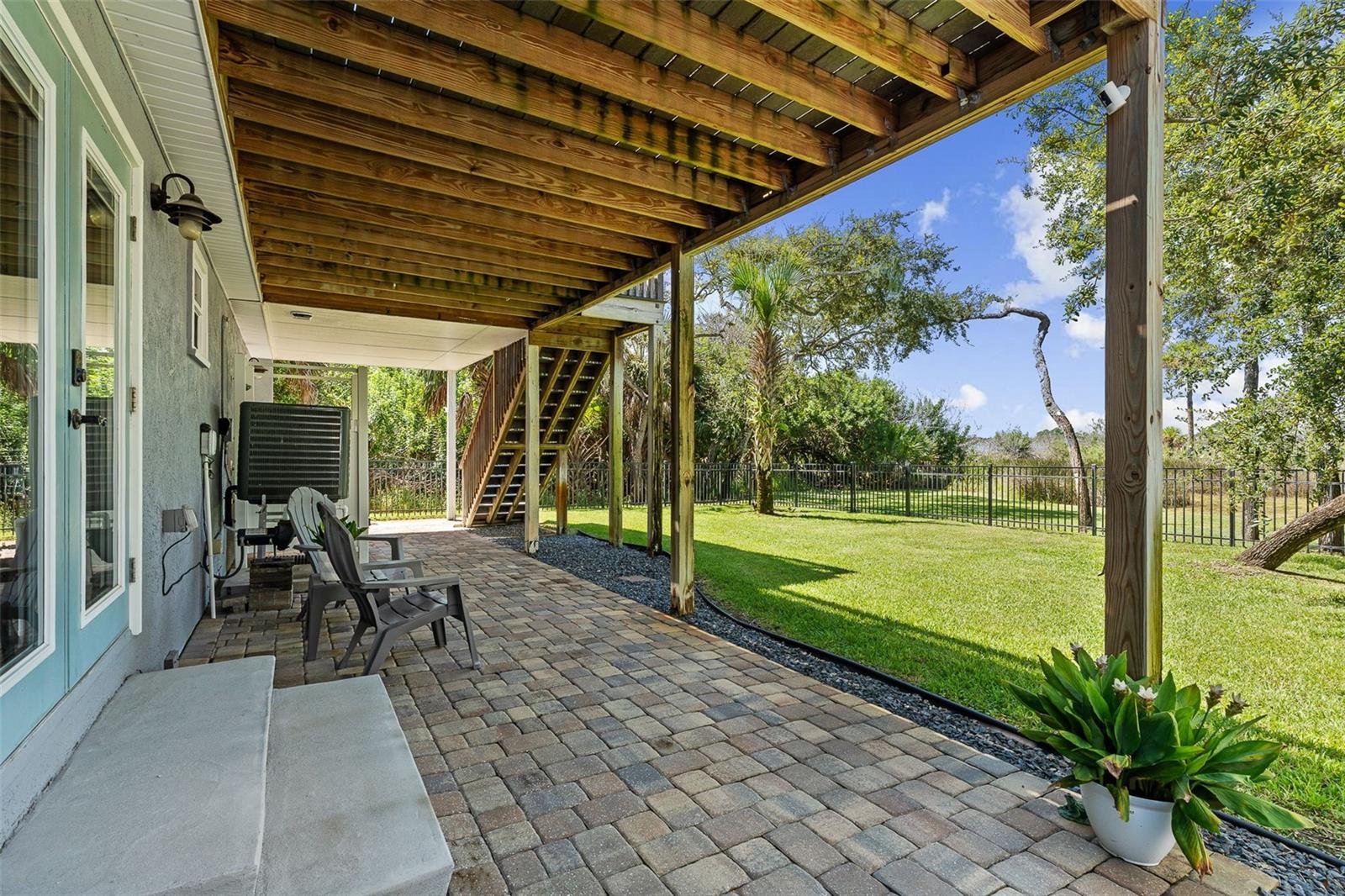 1843 OAK PL