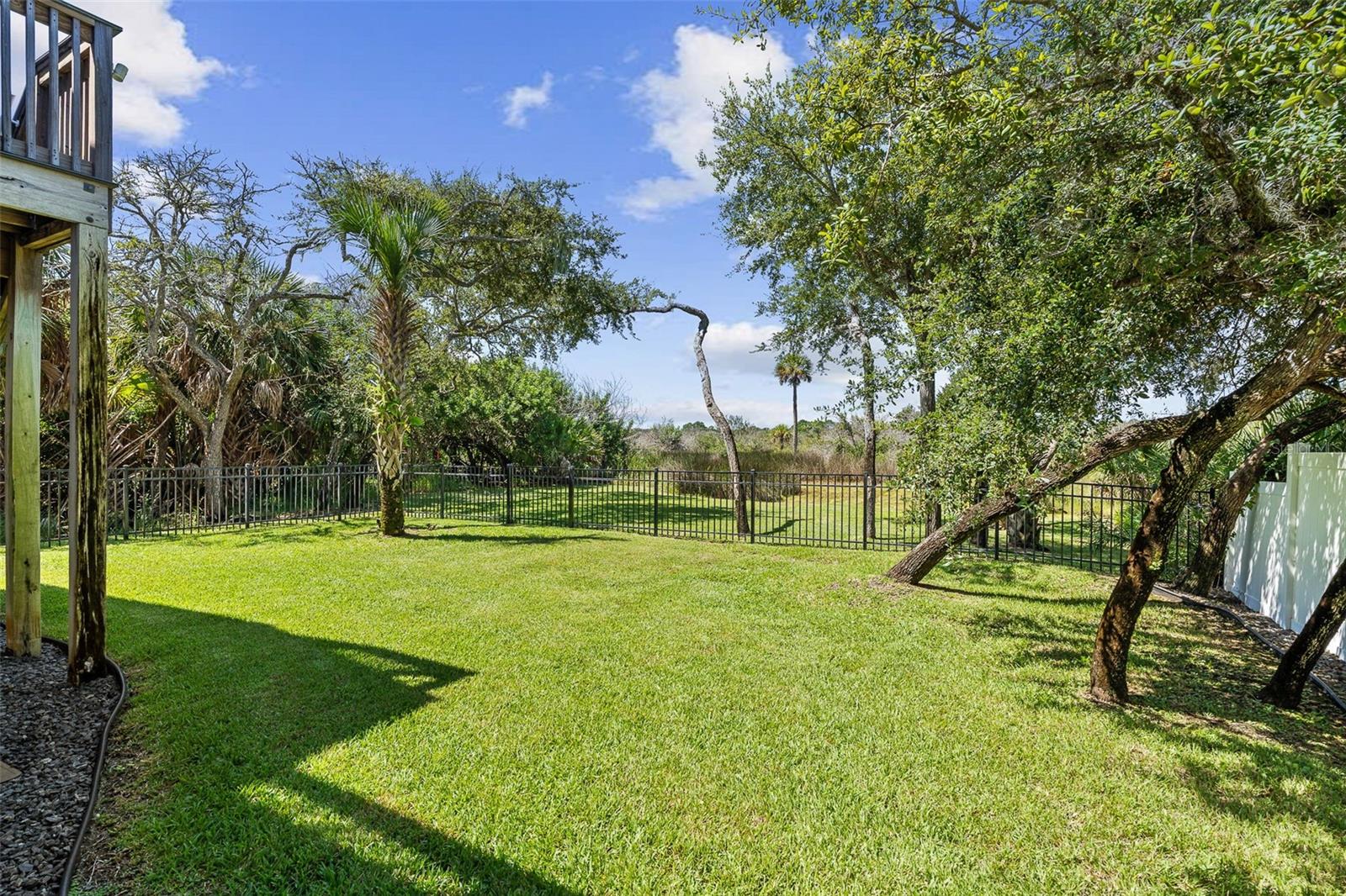 1843 OAK PL