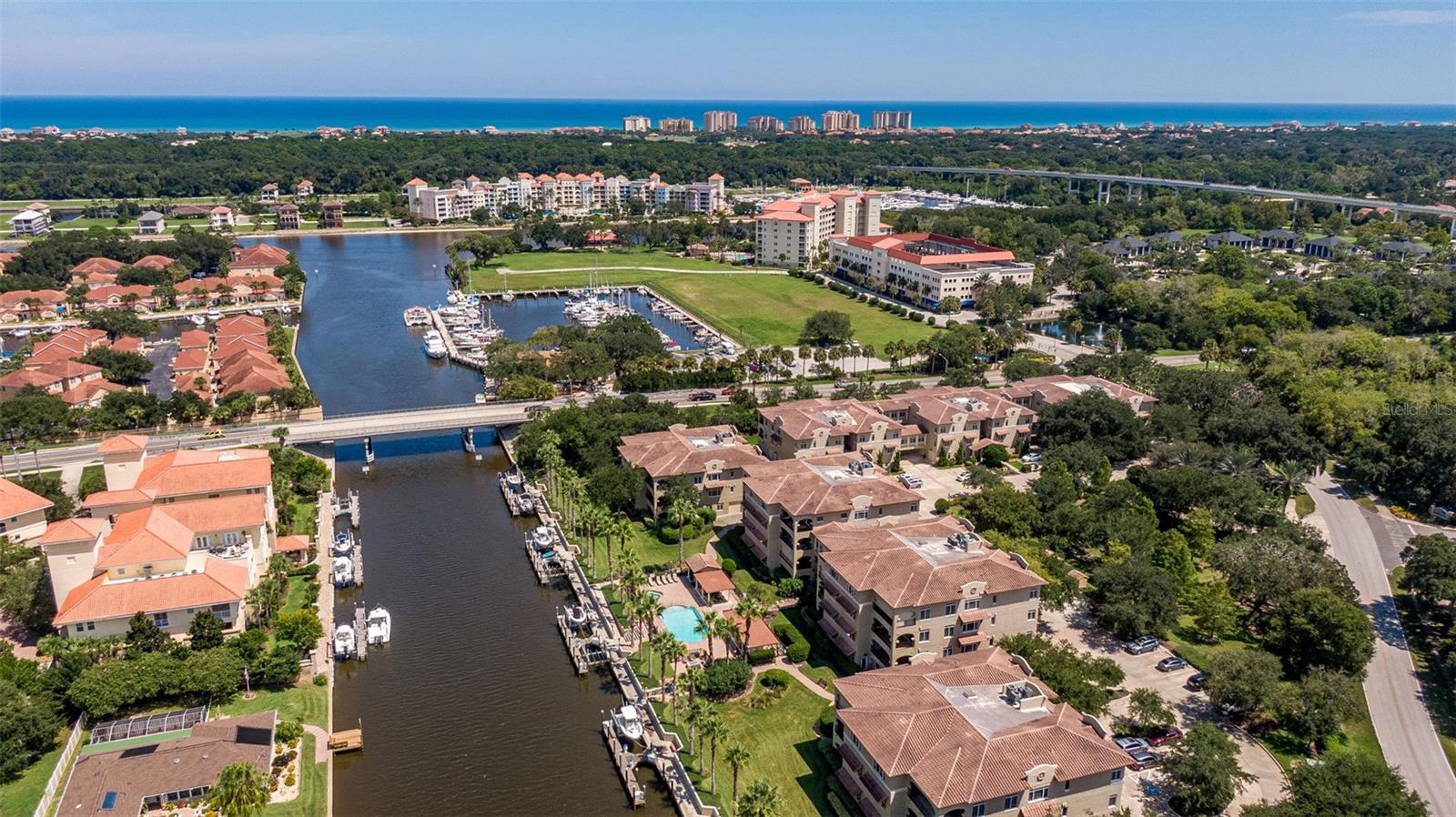 110 CLUB HOUSE DR #202