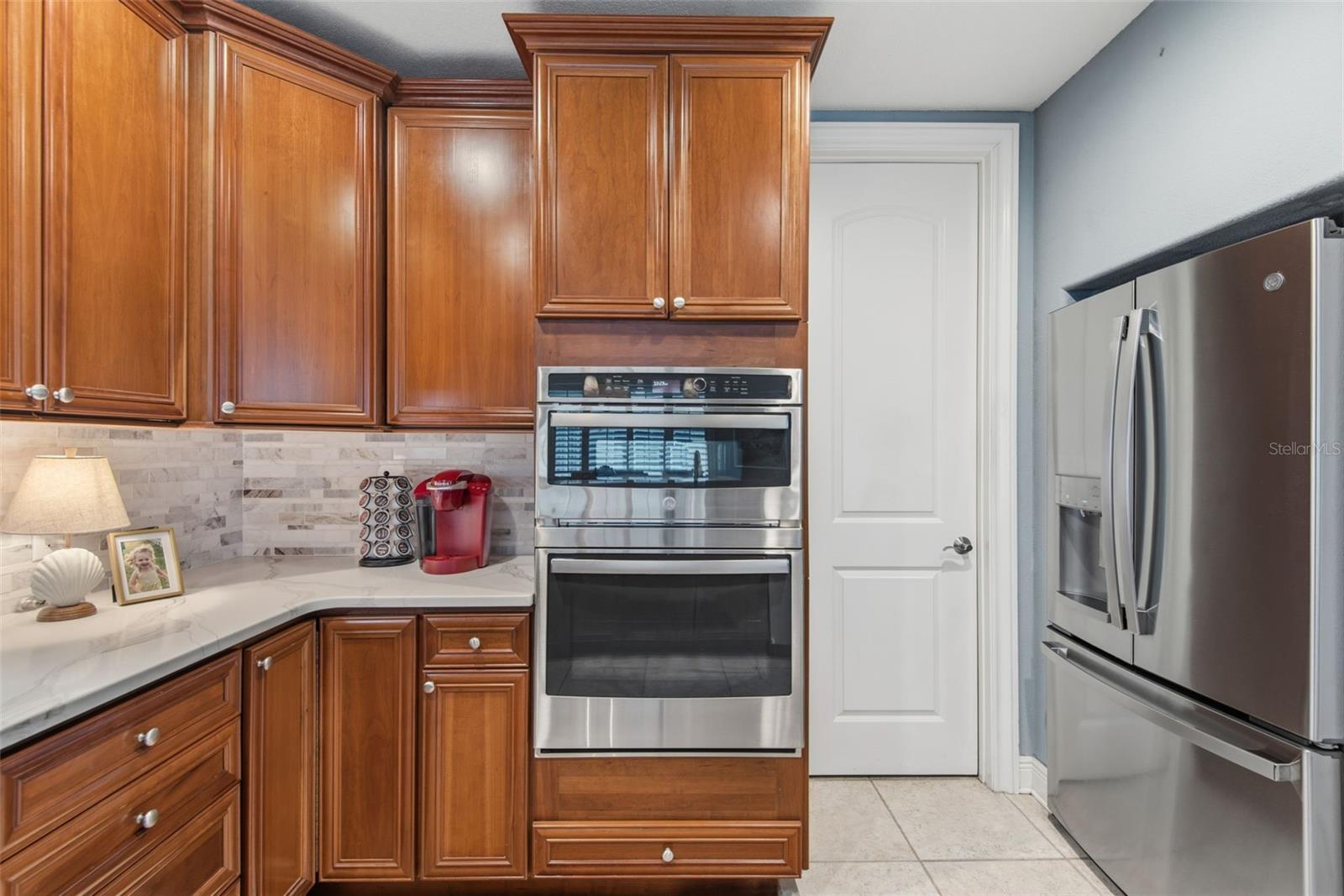110 CLUB HOUSE DR #202