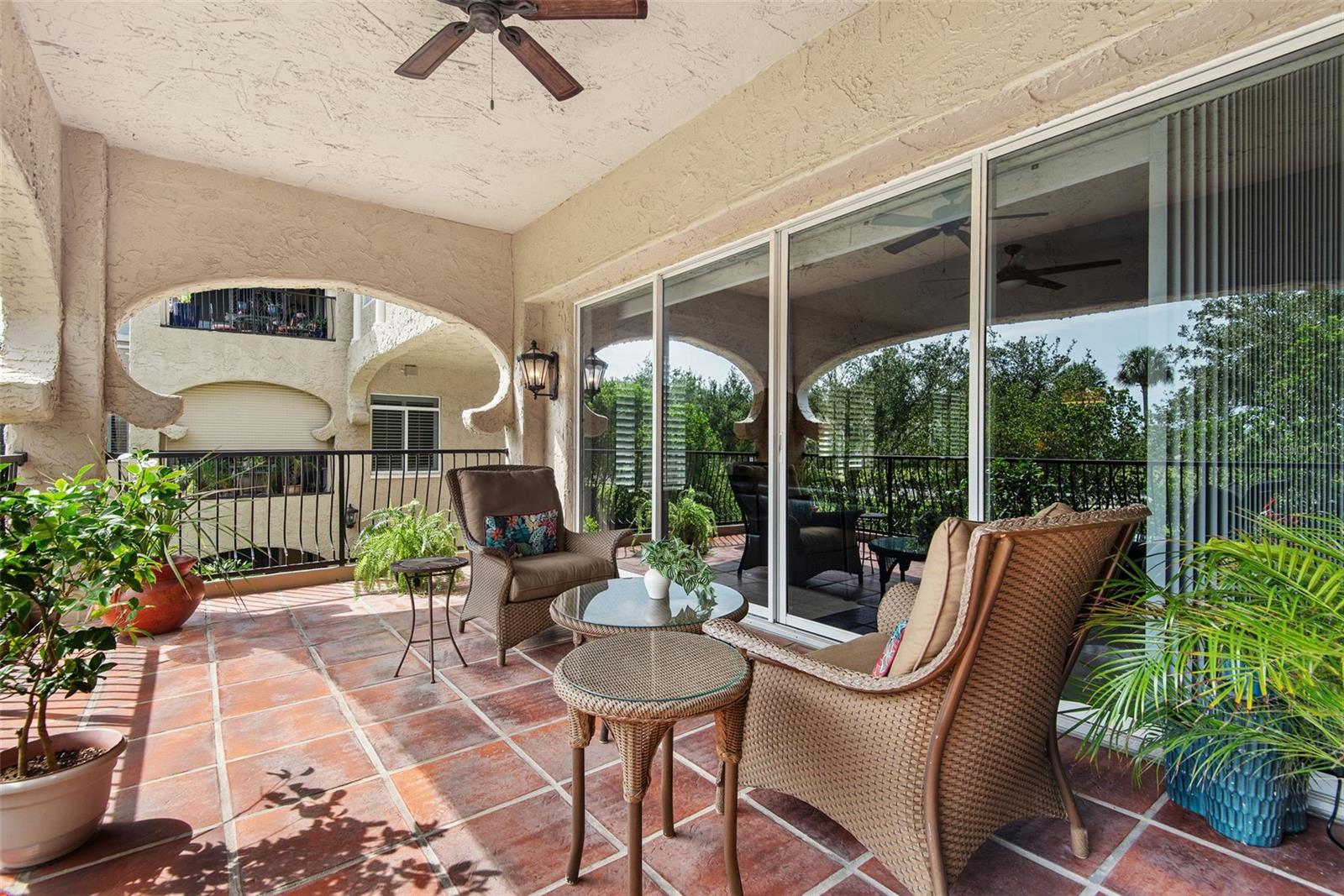 110 CLUB HOUSE DR #202