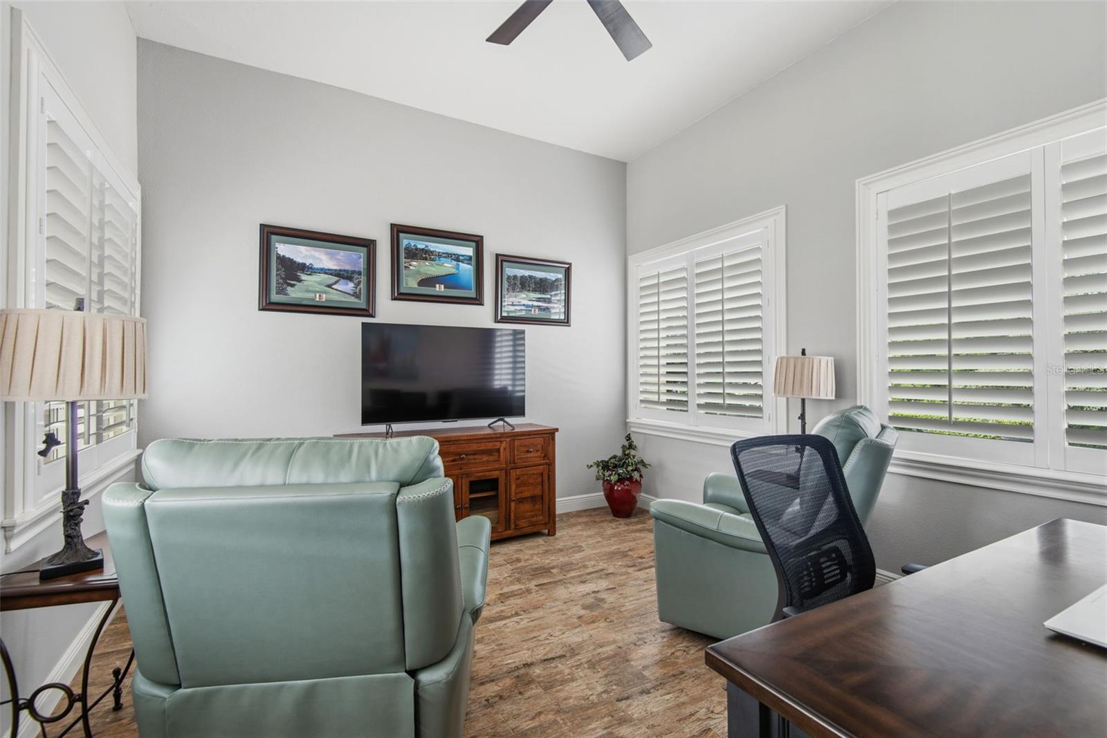 110 CLUB HOUSE DR #202