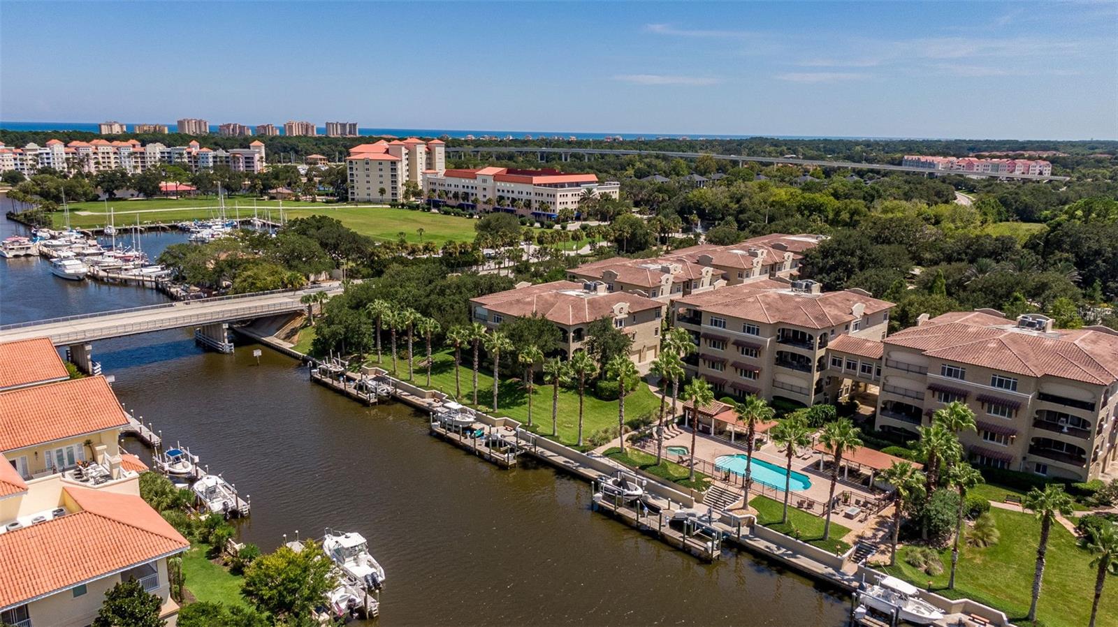 110 CLUB HOUSE DR #202
