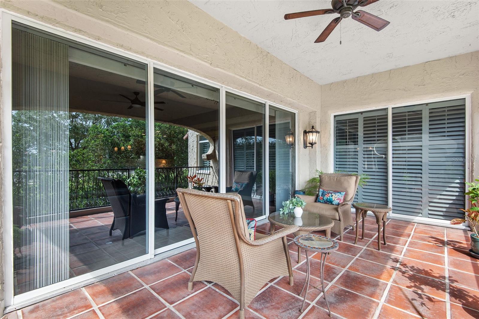 110 CLUB HOUSE DR #202
