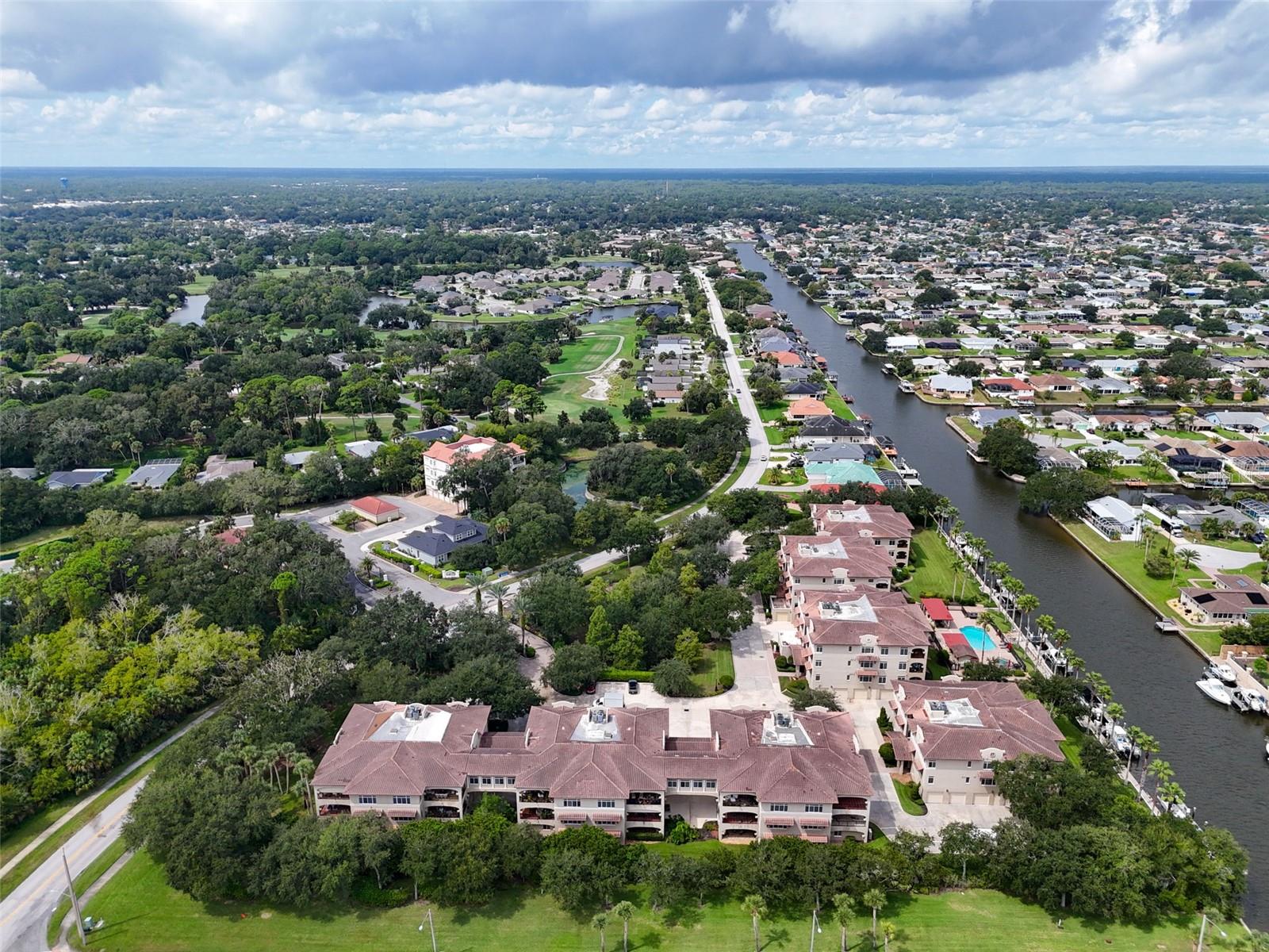 110 CLUB HOUSE DR #202