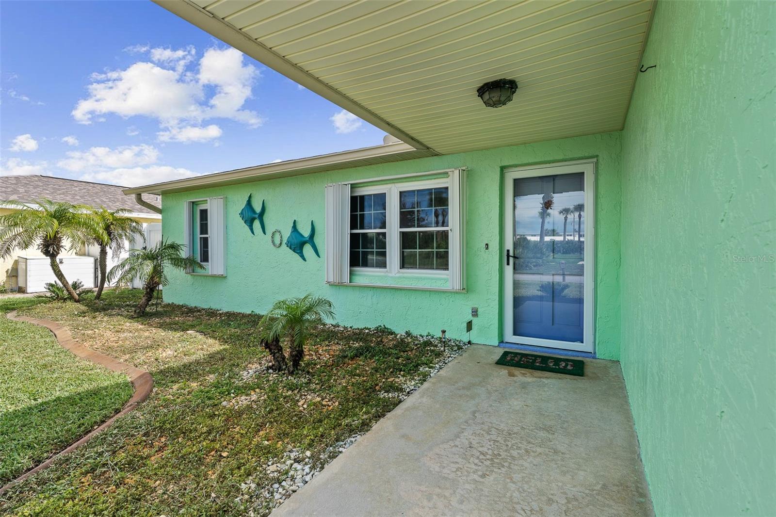 6 CONCORD DR