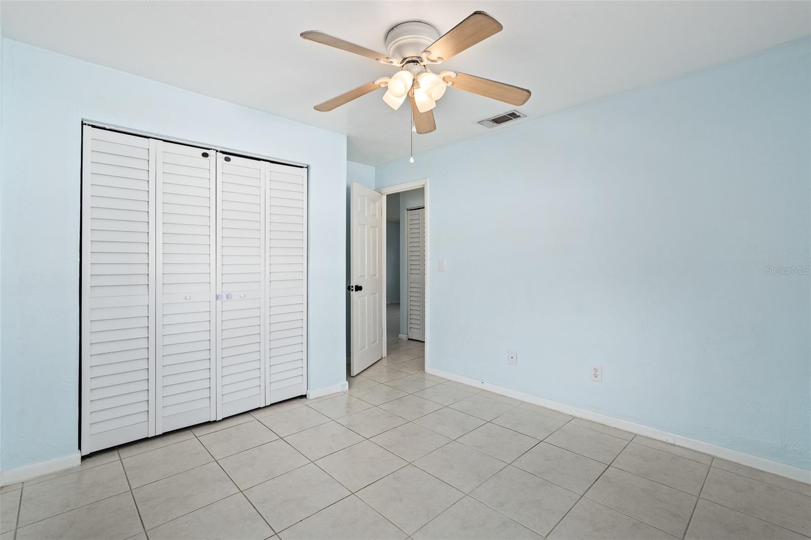 6 CONCORD DR