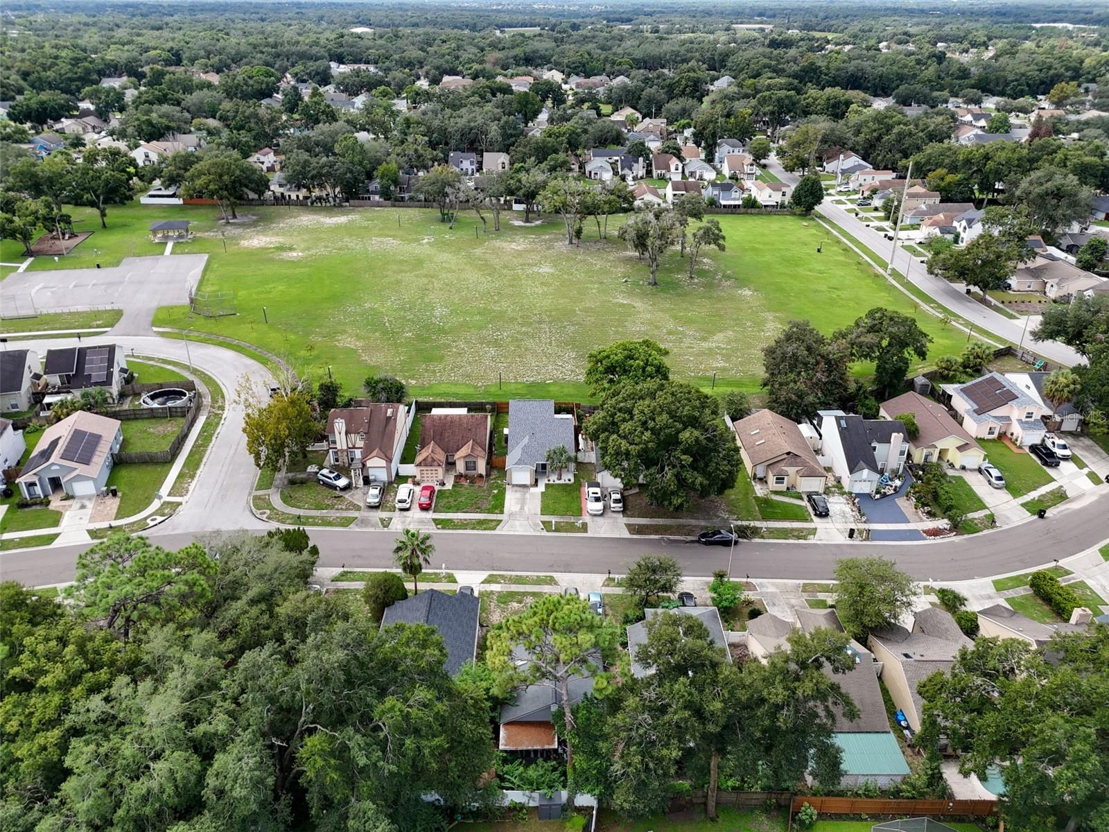 1216 PIN OAK DR