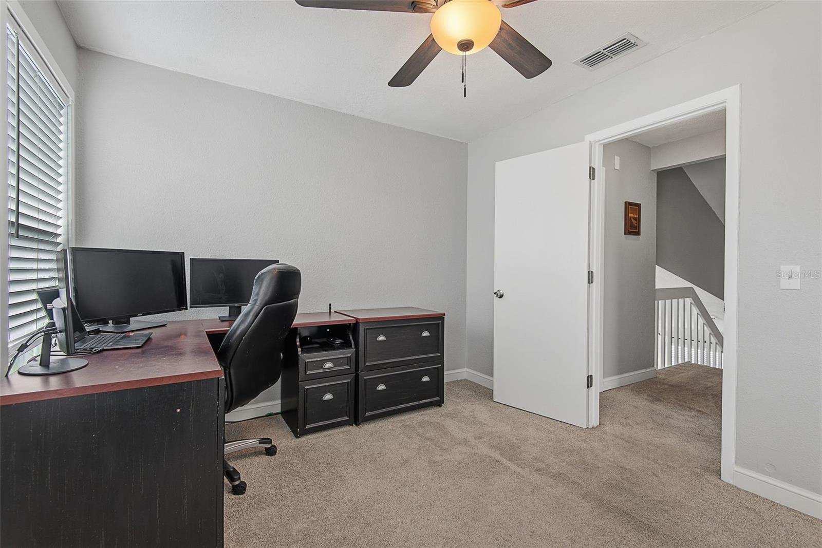 1216 PIN OAK DR