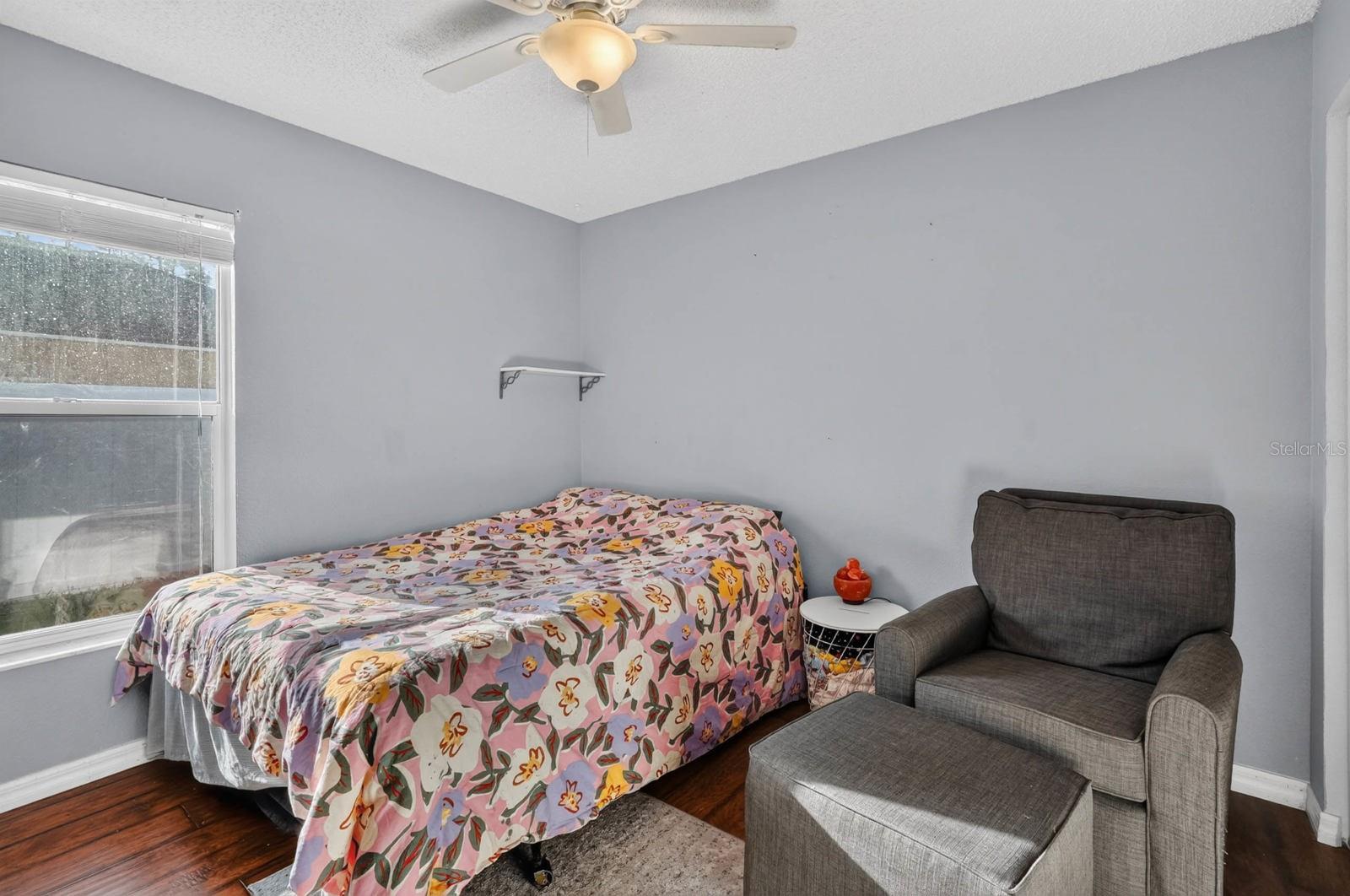 19 RED OAK PL