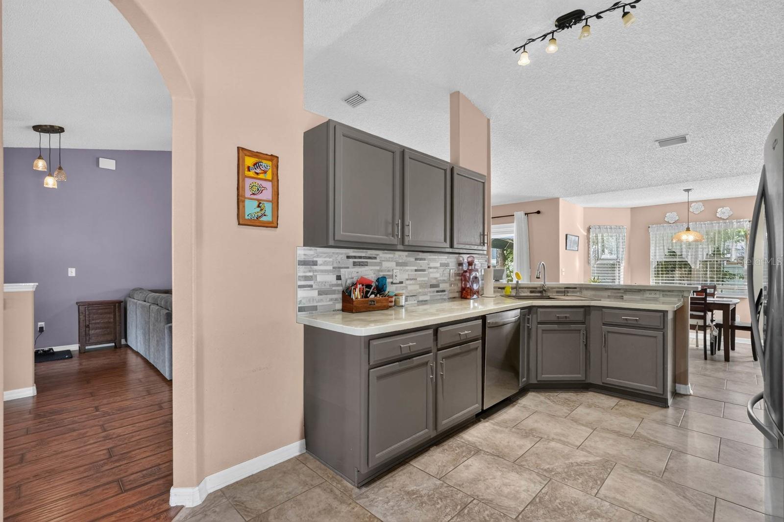 19 RED OAK PL