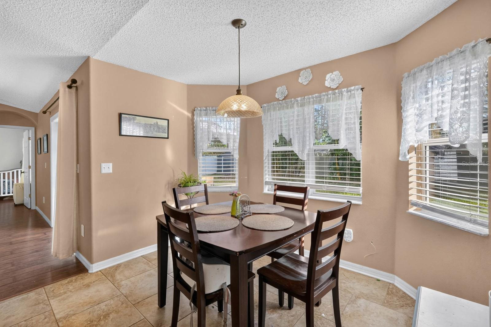19 RED OAK PL