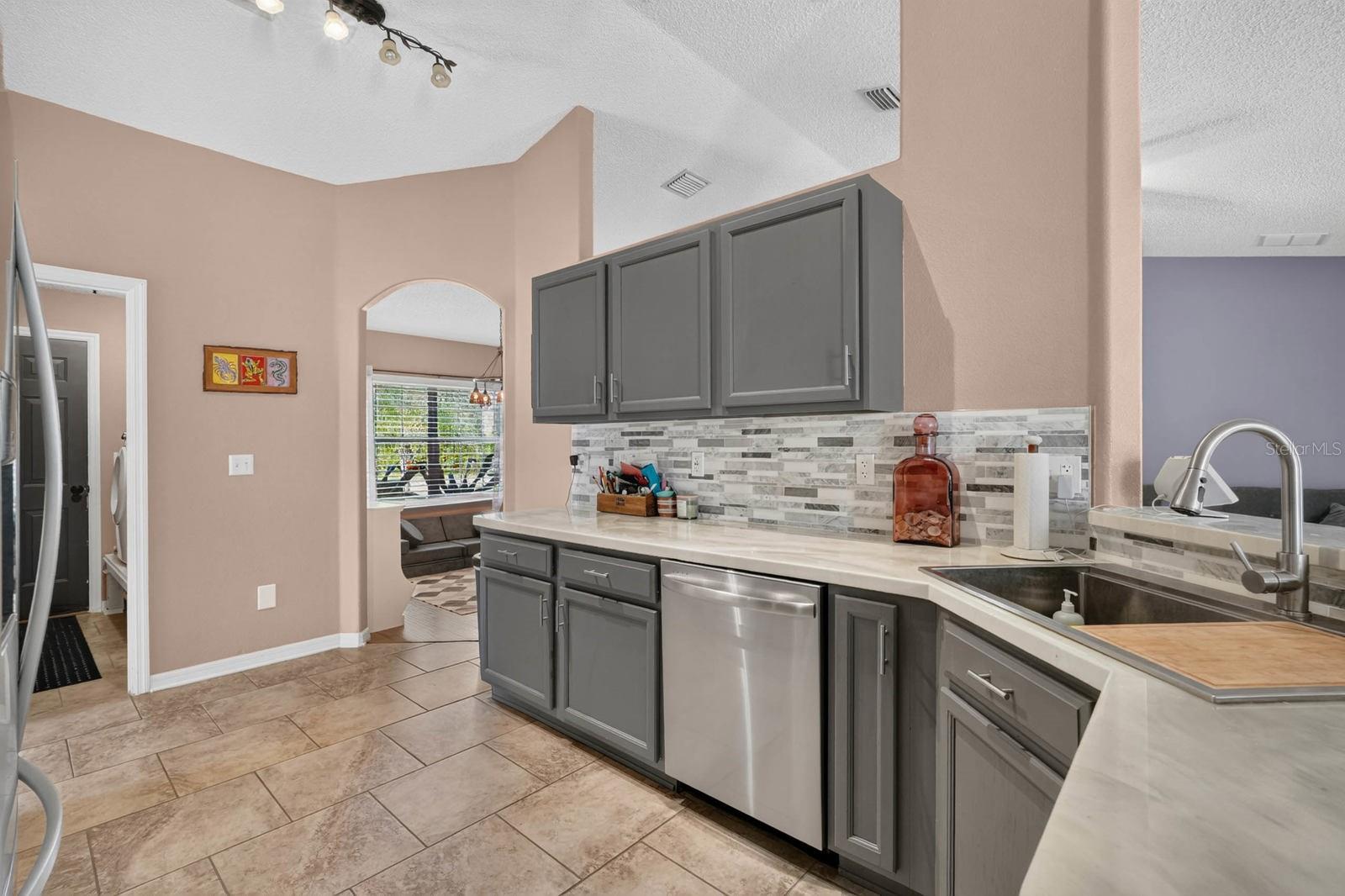 19 RED OAK PL