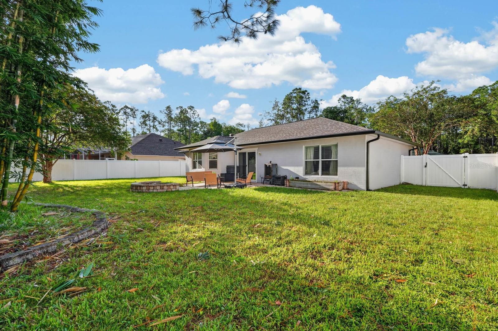 19 RED OAK PL