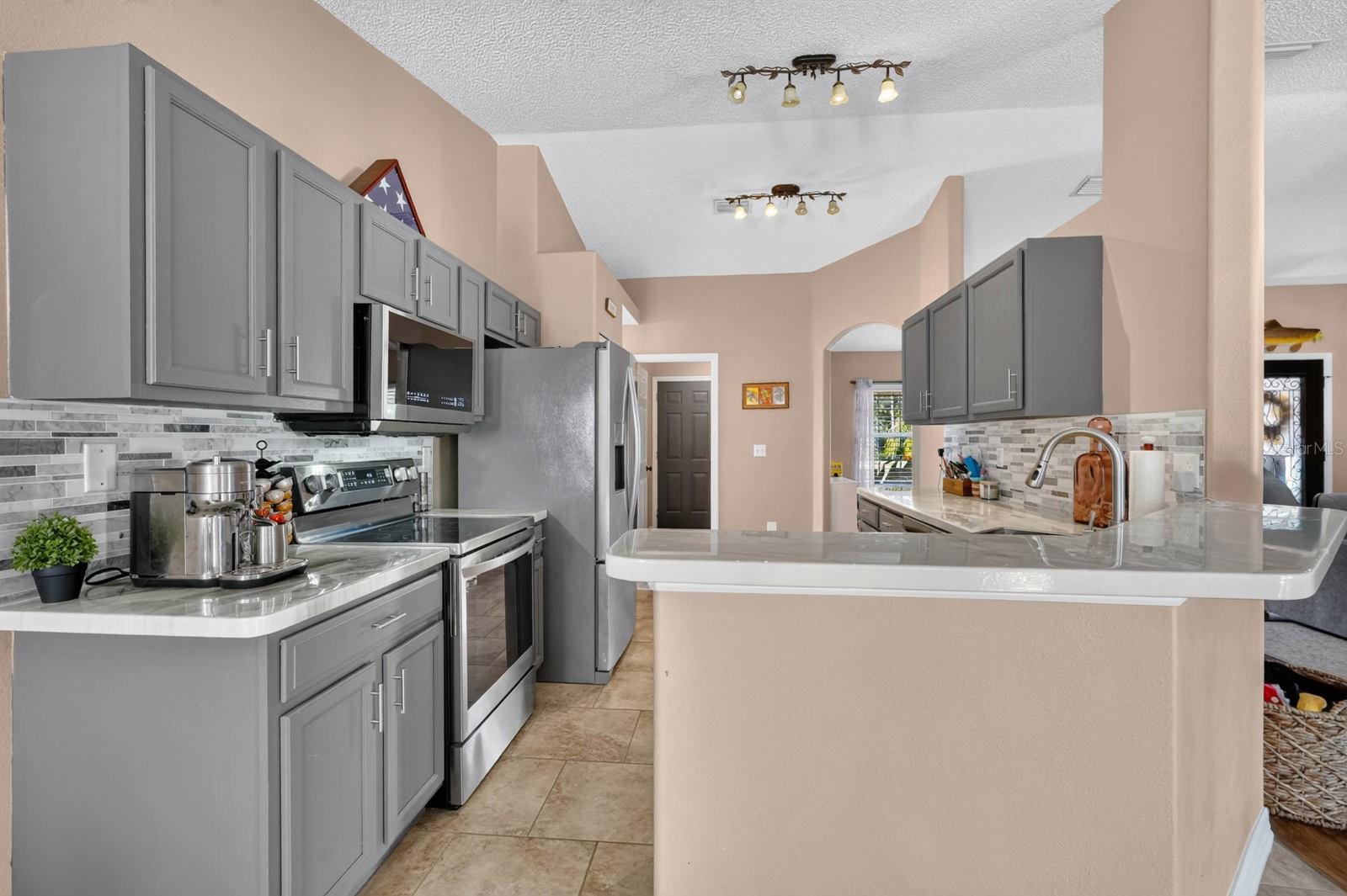 19 RED OAK PL