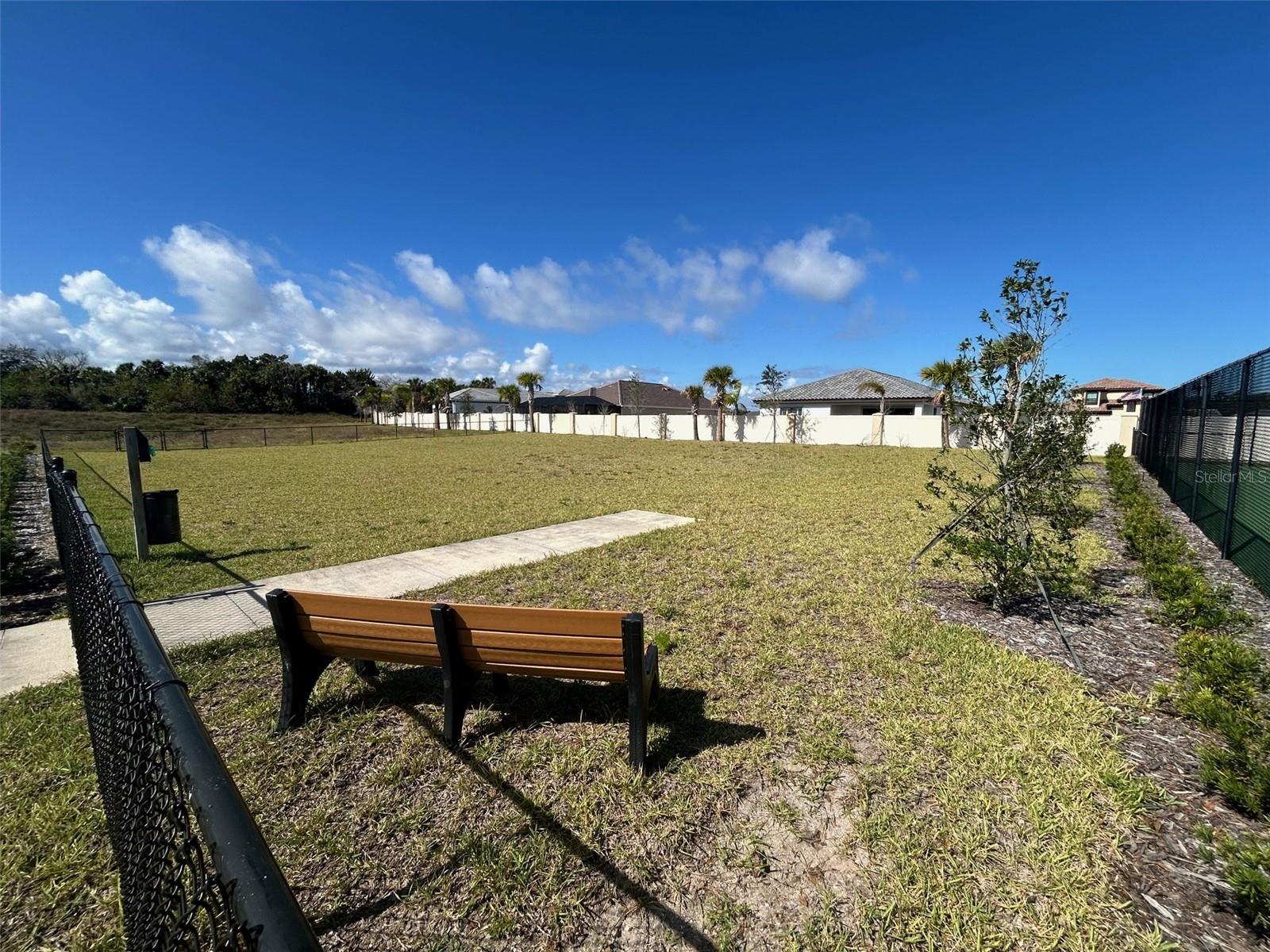 112 DEL PALMA DR