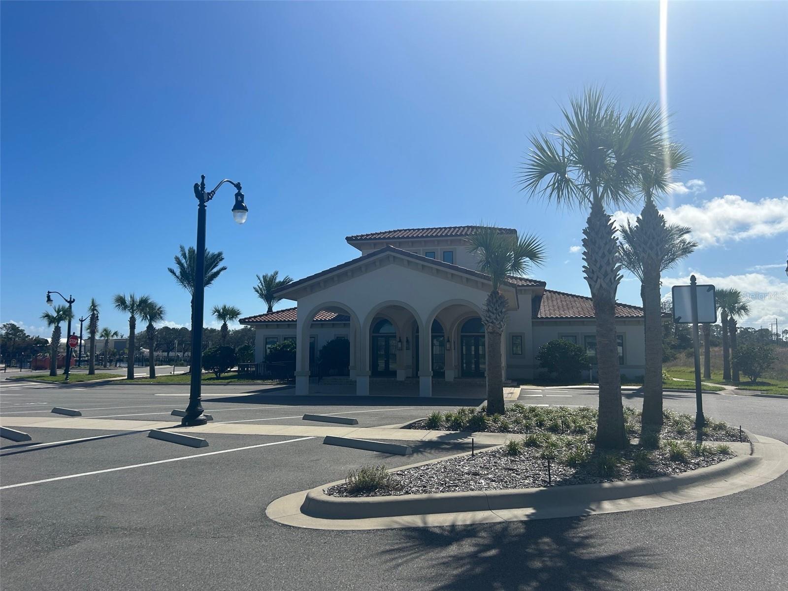 112 DEL PALMA DR