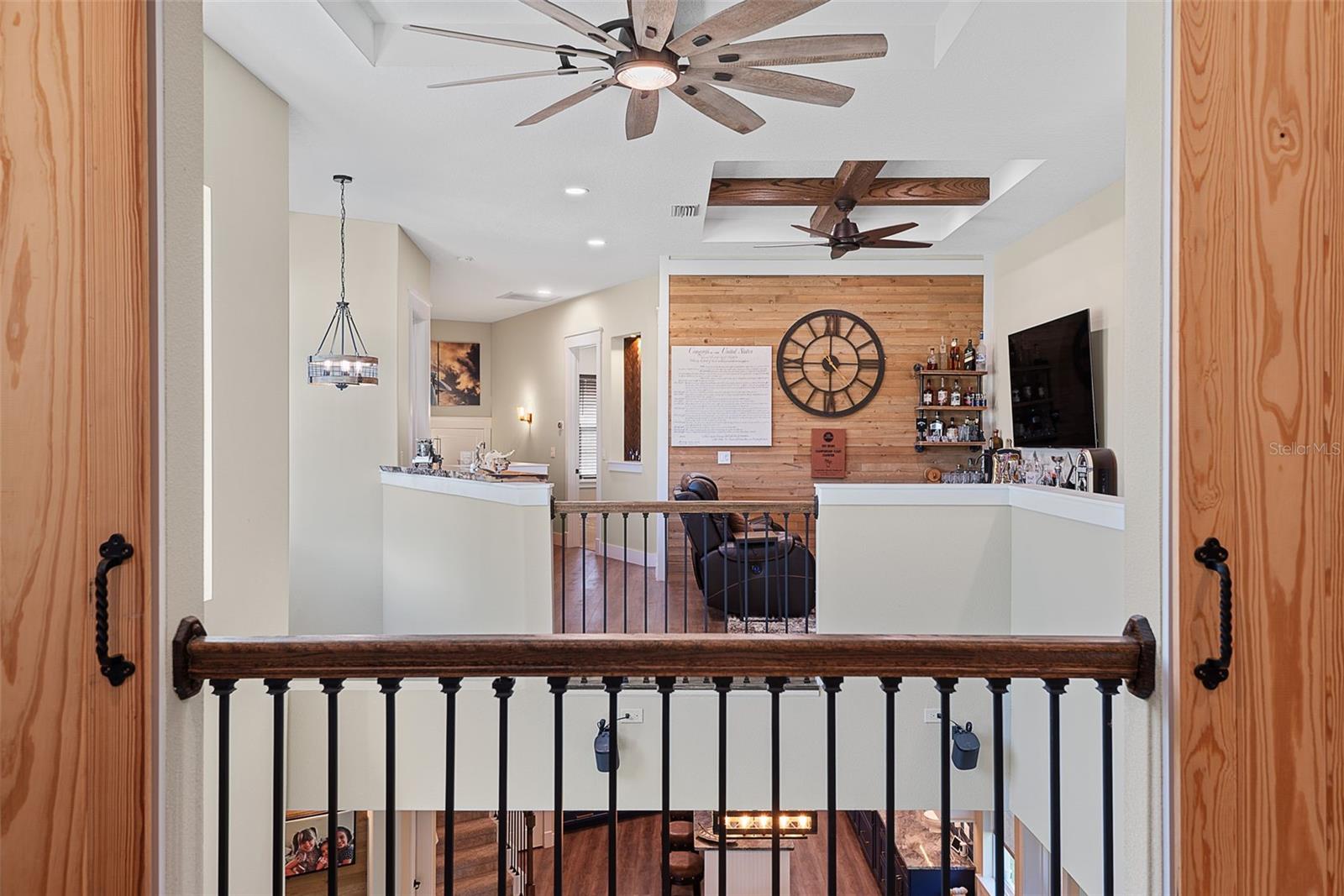 4 OAKVIEW CT