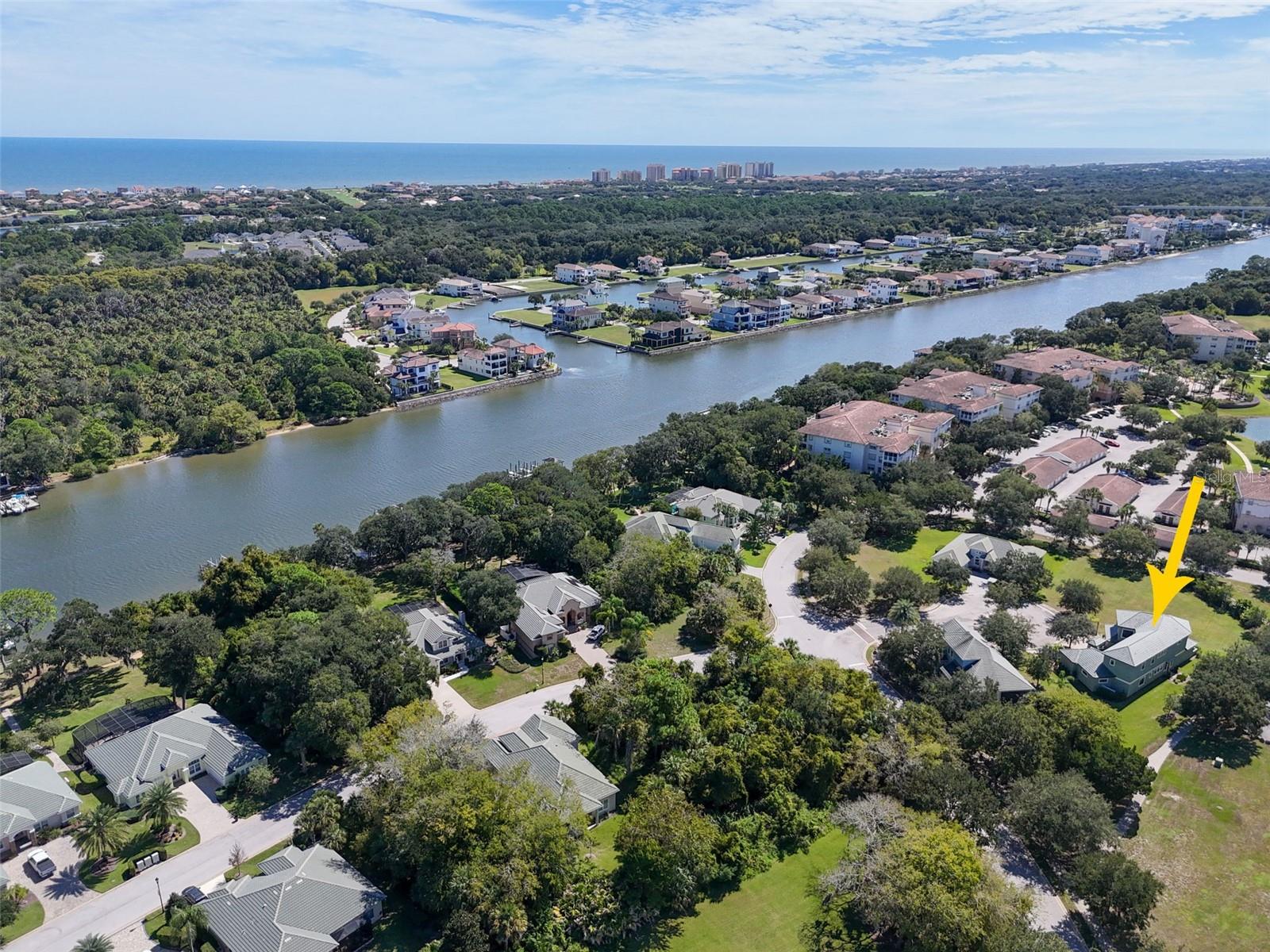 4 OAKVIEW CT