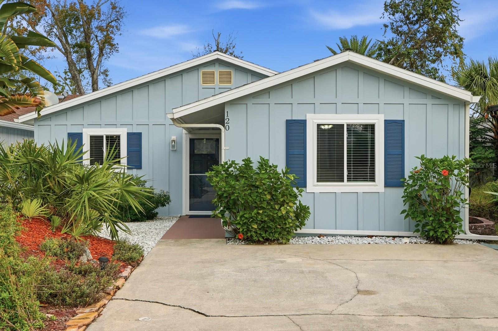 120 OAK LN