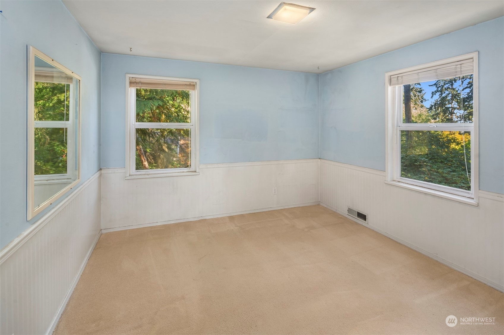 15088 Westminster Way N