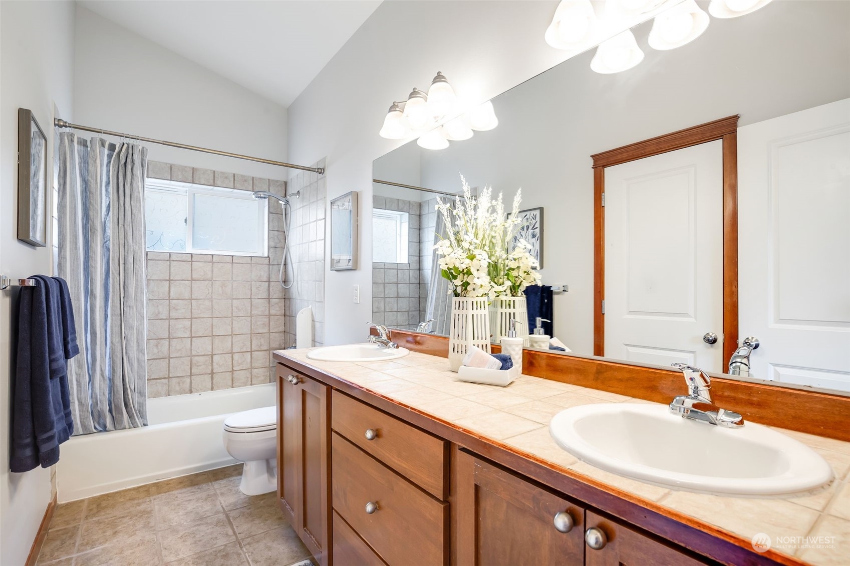 12042 33rd Avenue NE