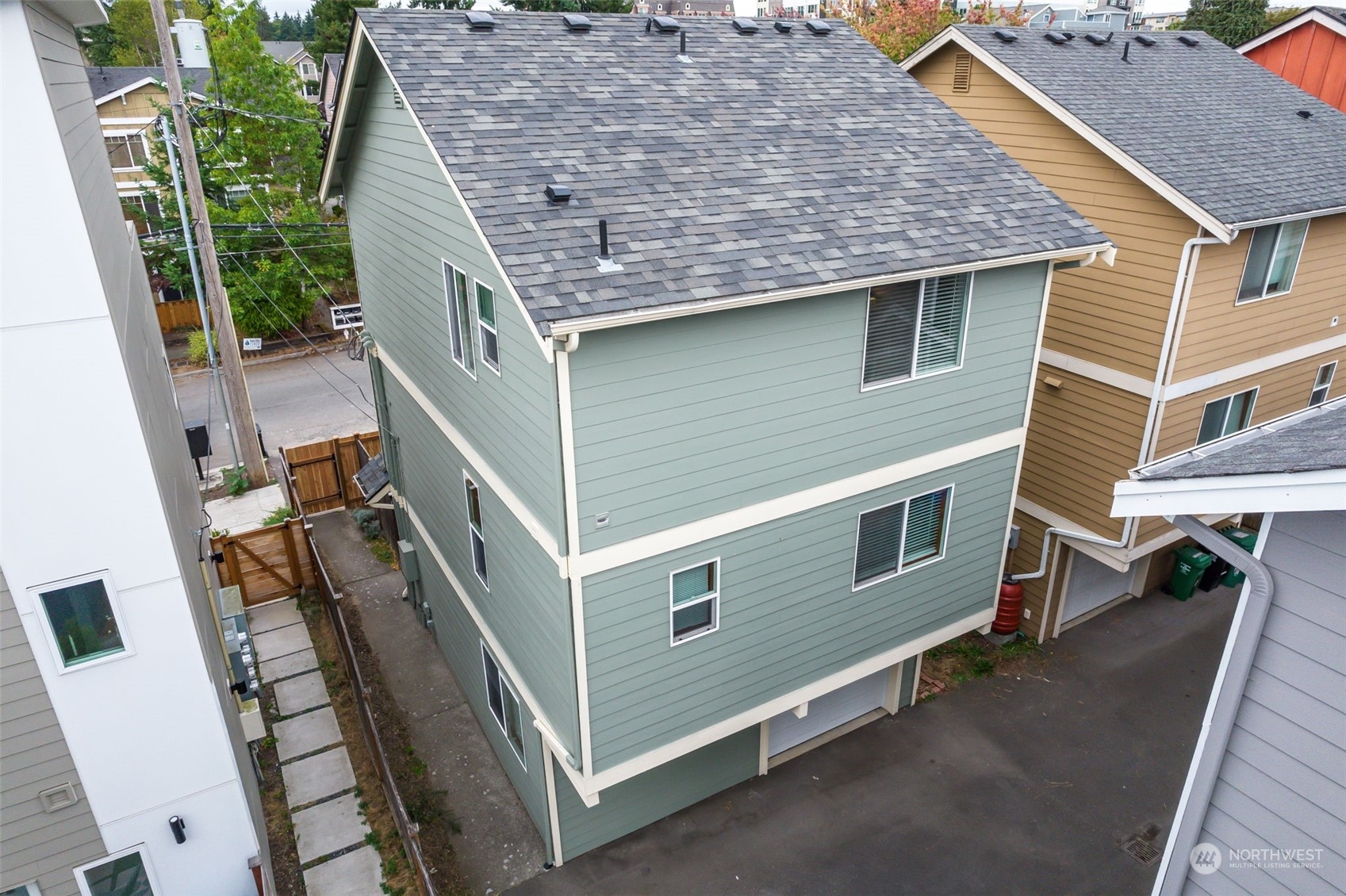 12042 33rd Avenue NE