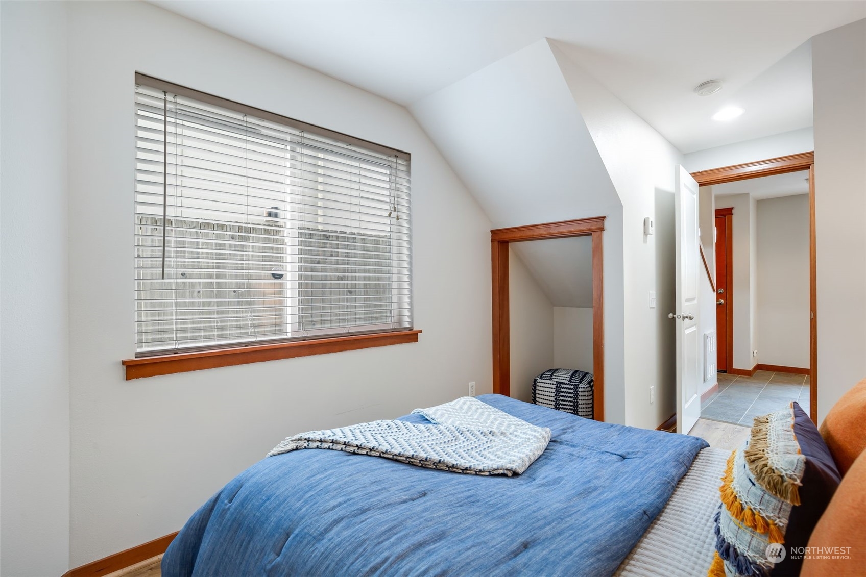 12042 33rd Avenue NE