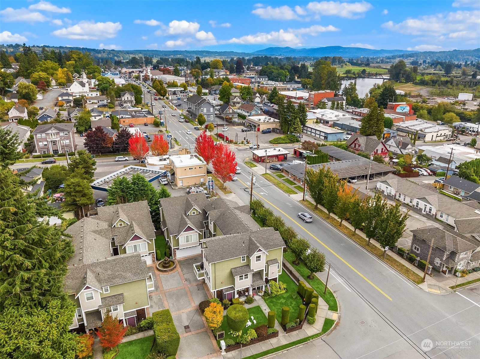 205 Avenue E Unit: F