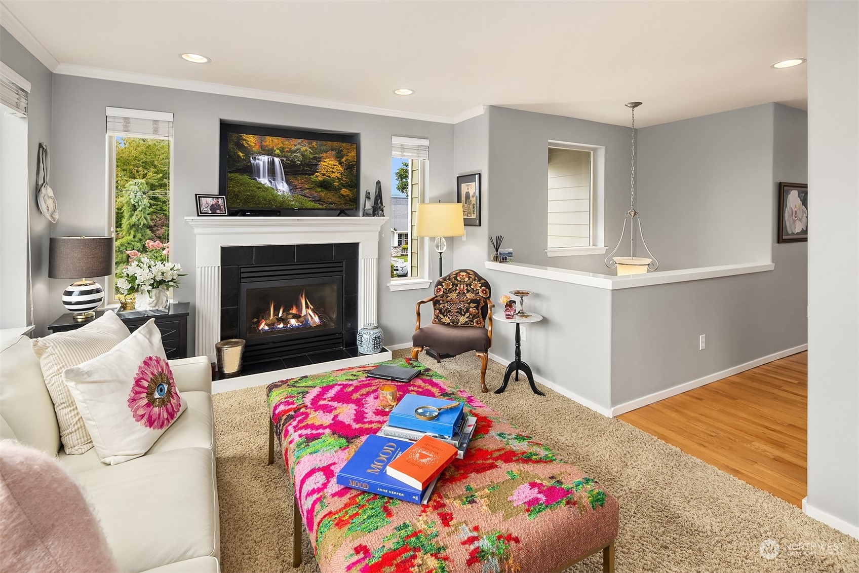 205 Avenue E Unit: F