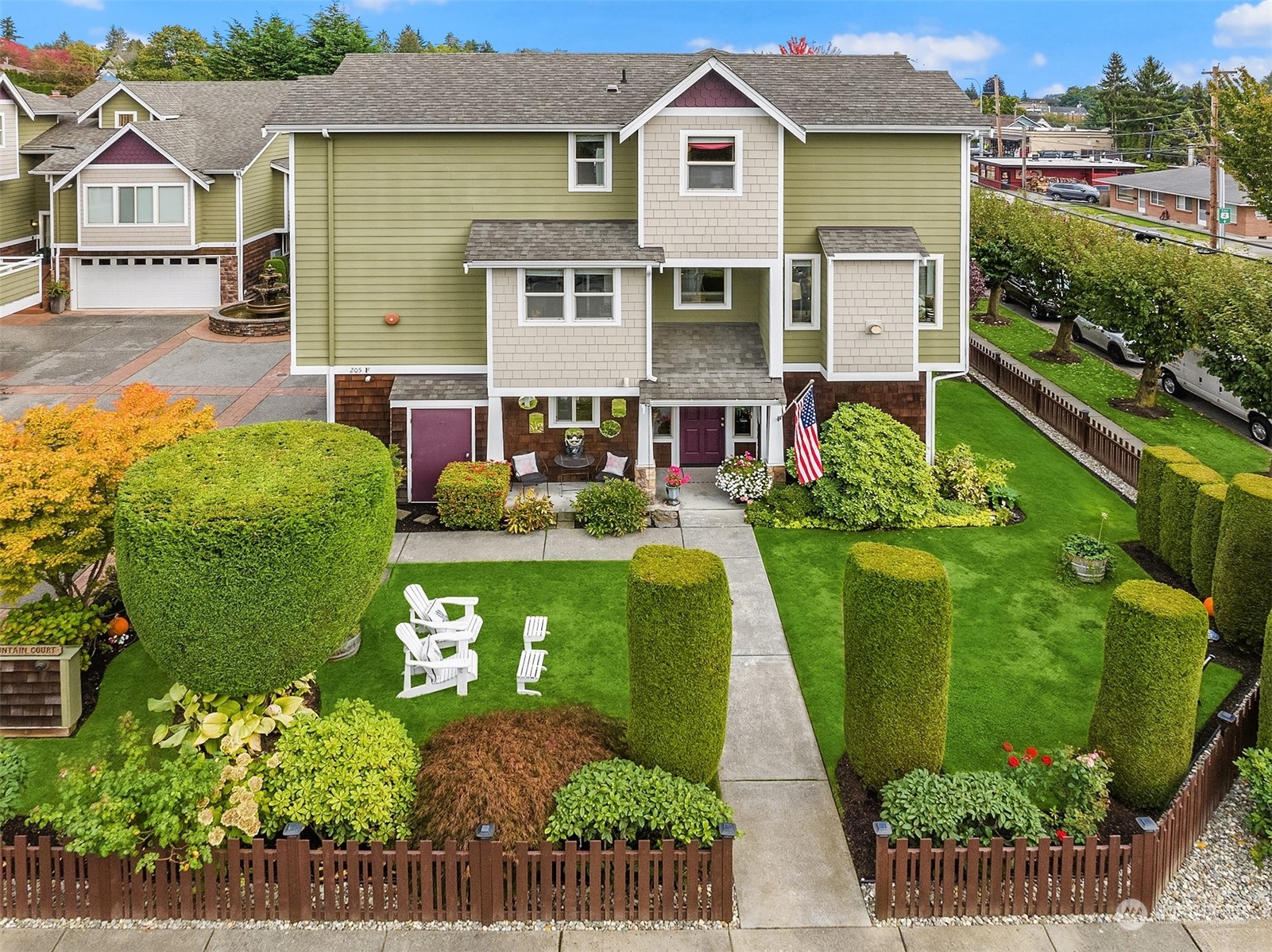 205 Avenue E Unit: F