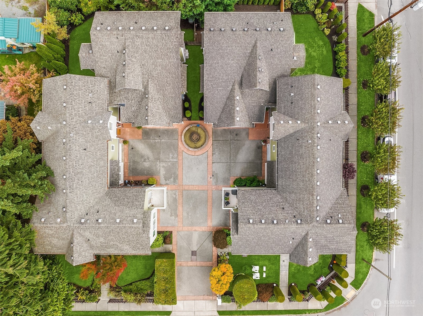 205 Avenue E Unit: F