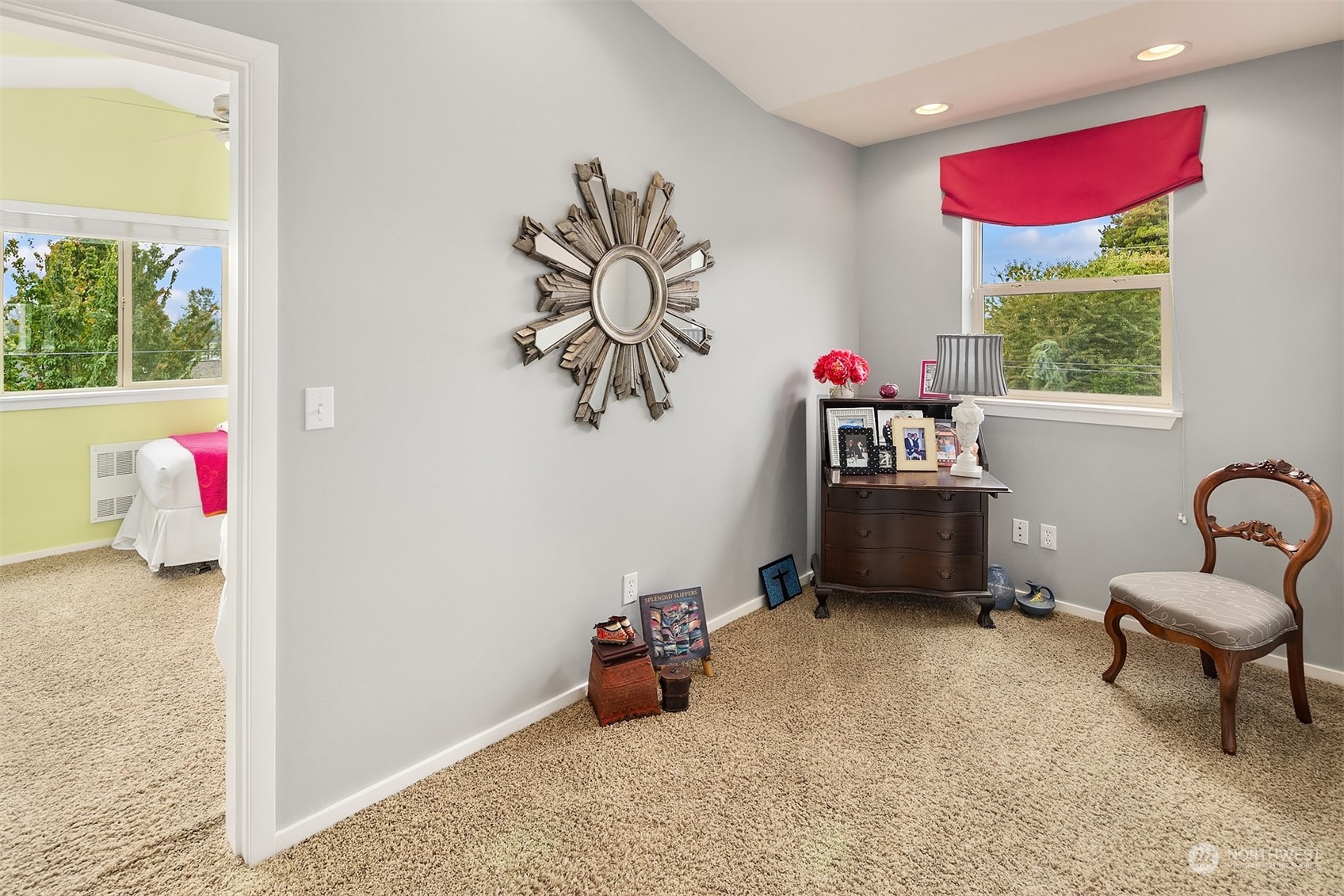 205 Avenue E Unit: F