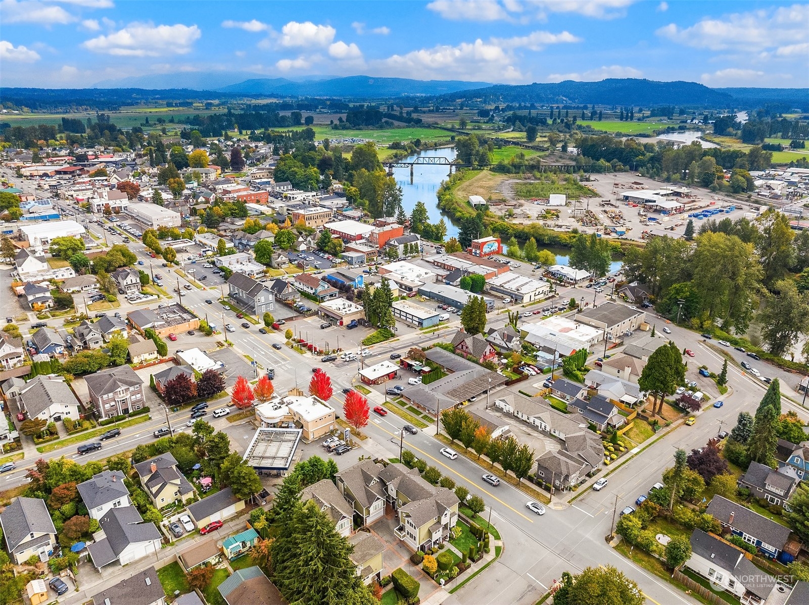 205 Avenue E Unit: F