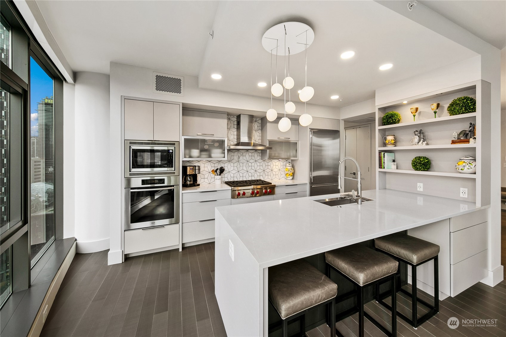 820 Blanchard Street Unit: 1805