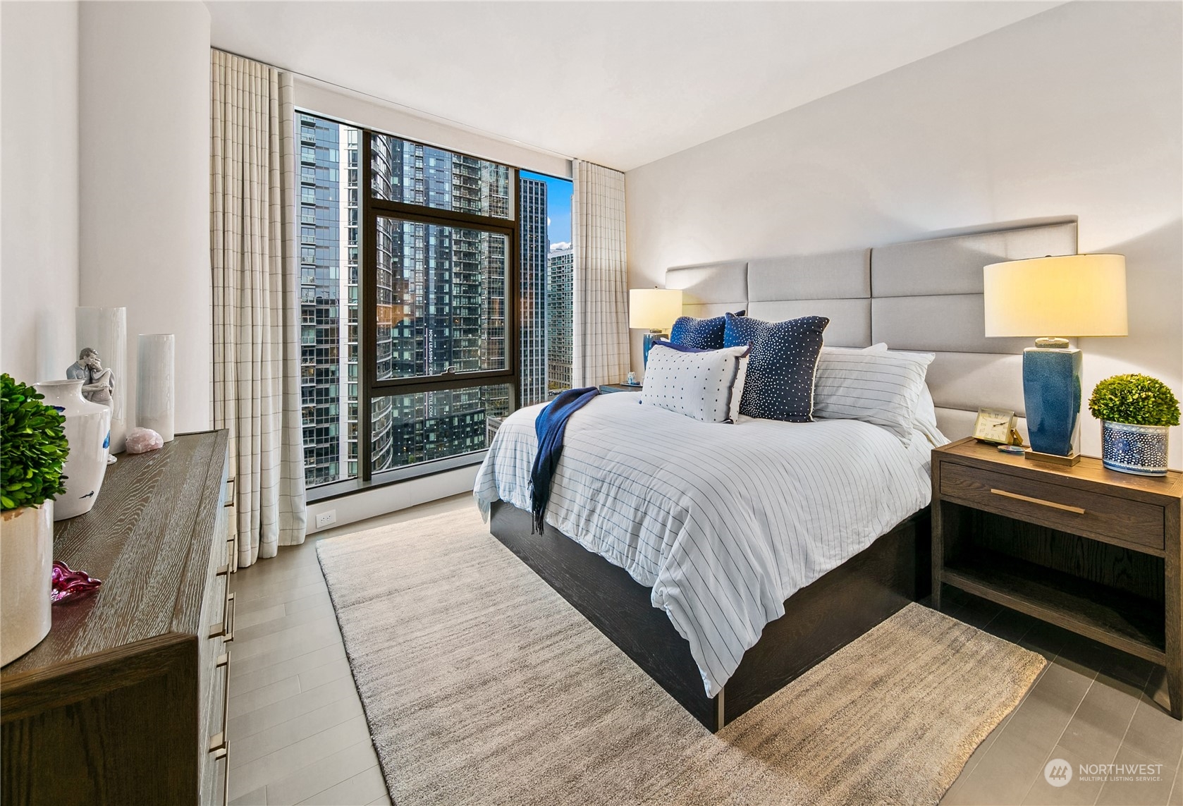 820 Blanchard Street Unit: 1805