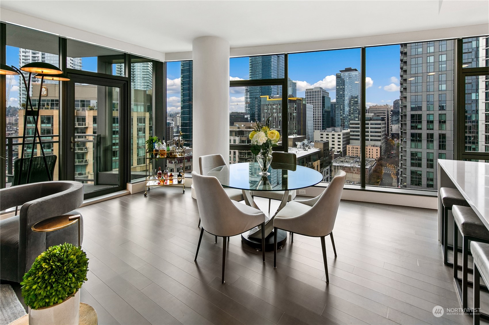 820 Blanchard Street Unit: 1805