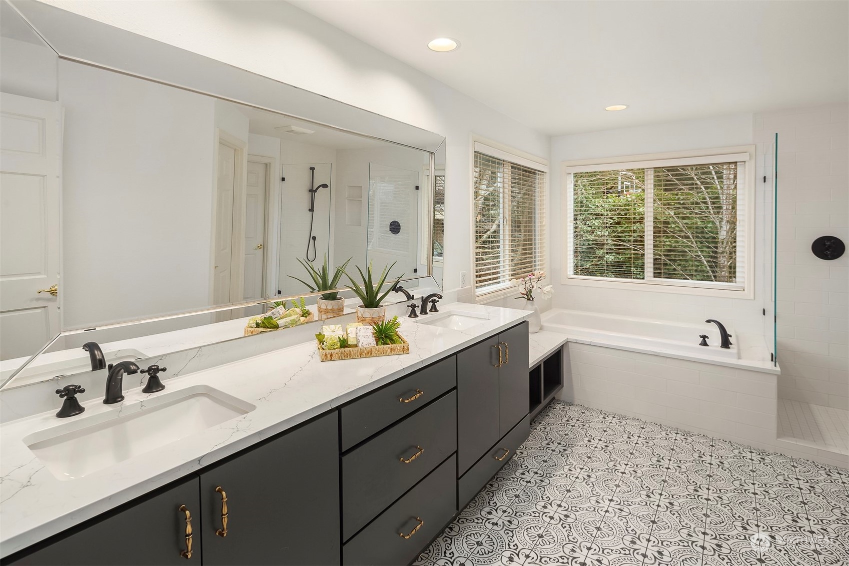 10206 NE 60th Street