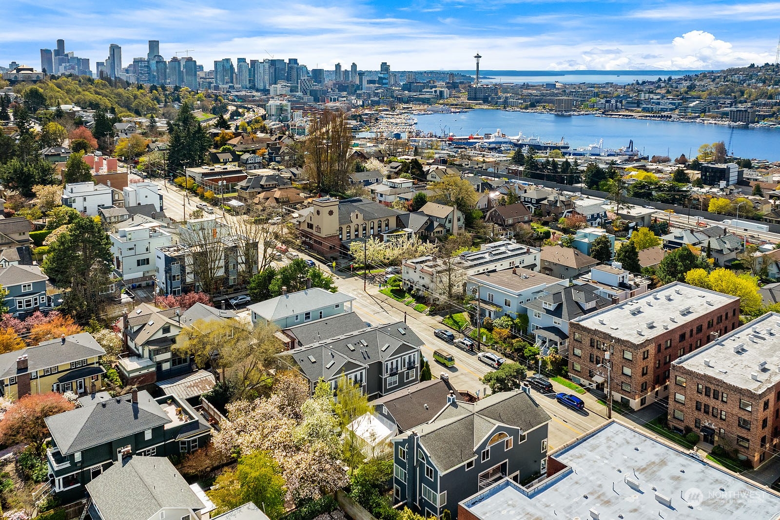 2320 10th Avenue E Unit: 2