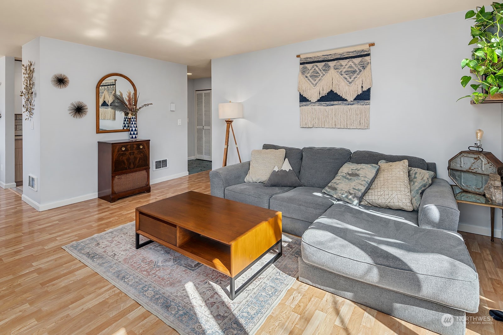 2320 10th Avenue E Unit: 2