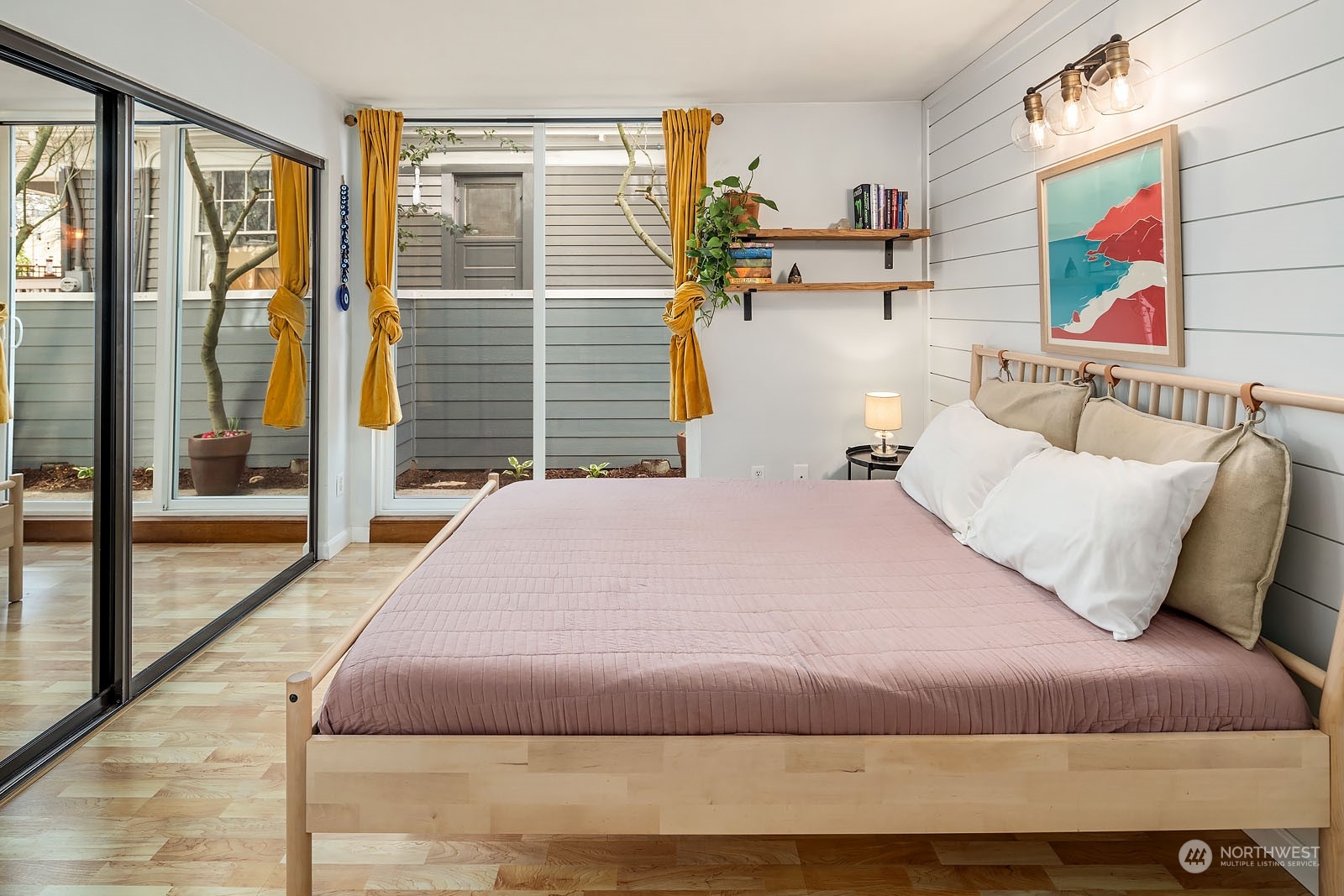 2320 10th Avenue E Unit: 2