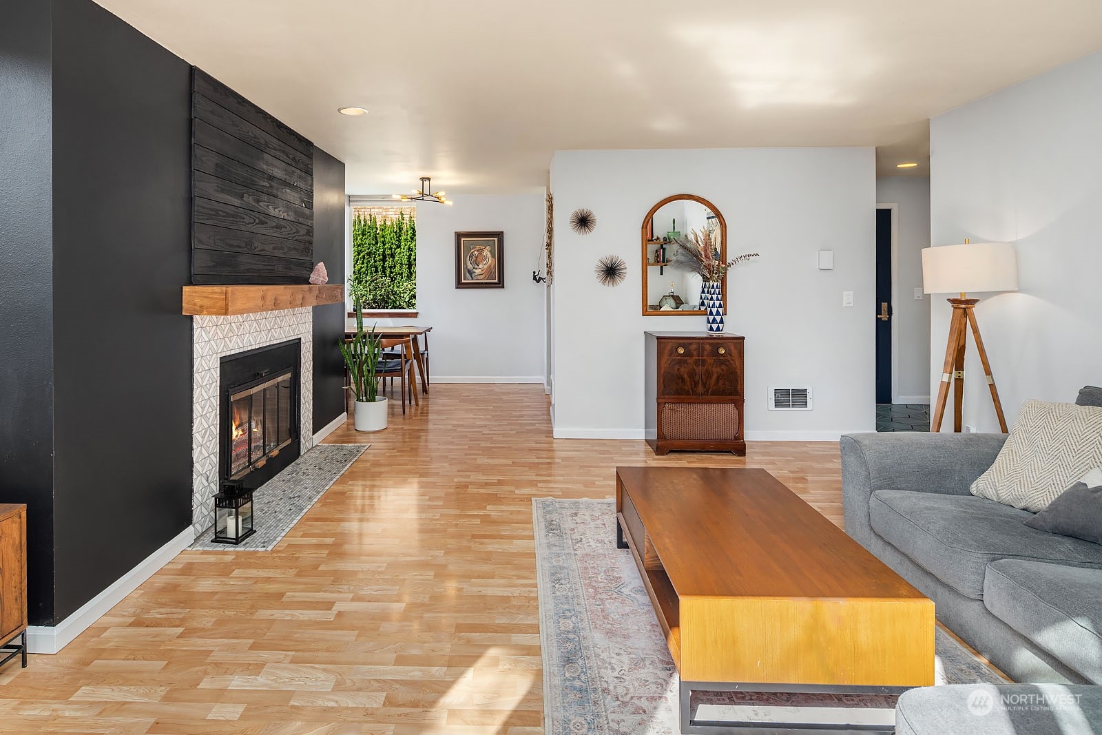 2320 10th Avenue E Unit: 2