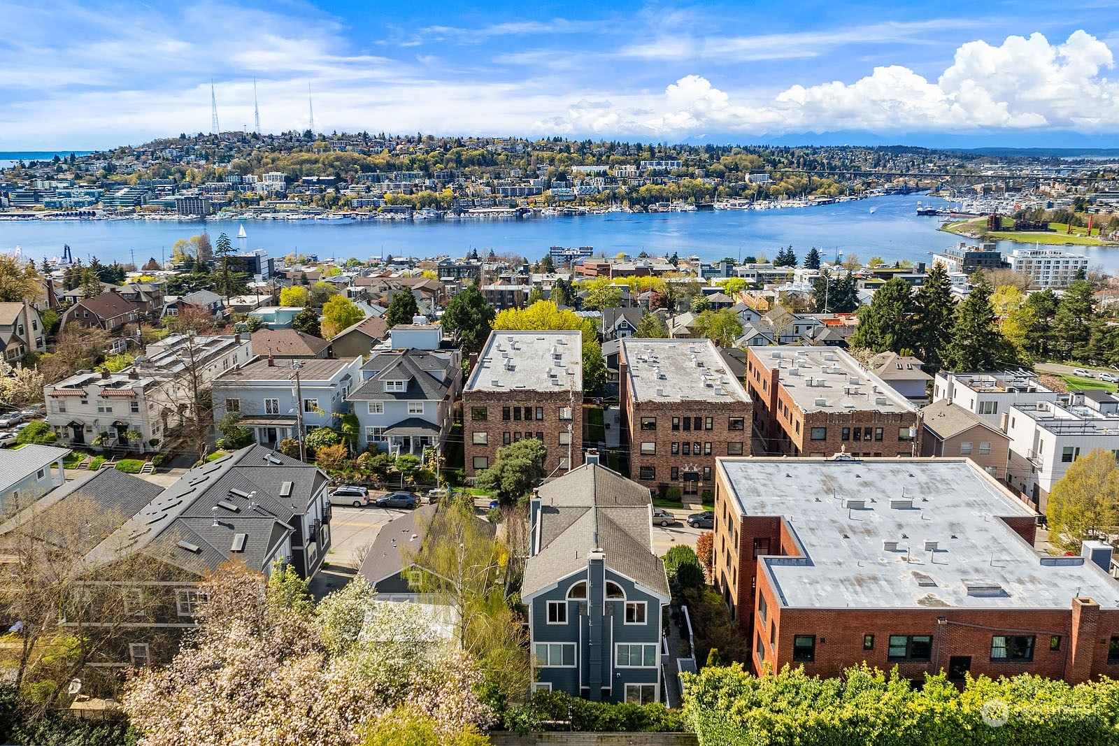 2320 10th Avenue E Unit: 2