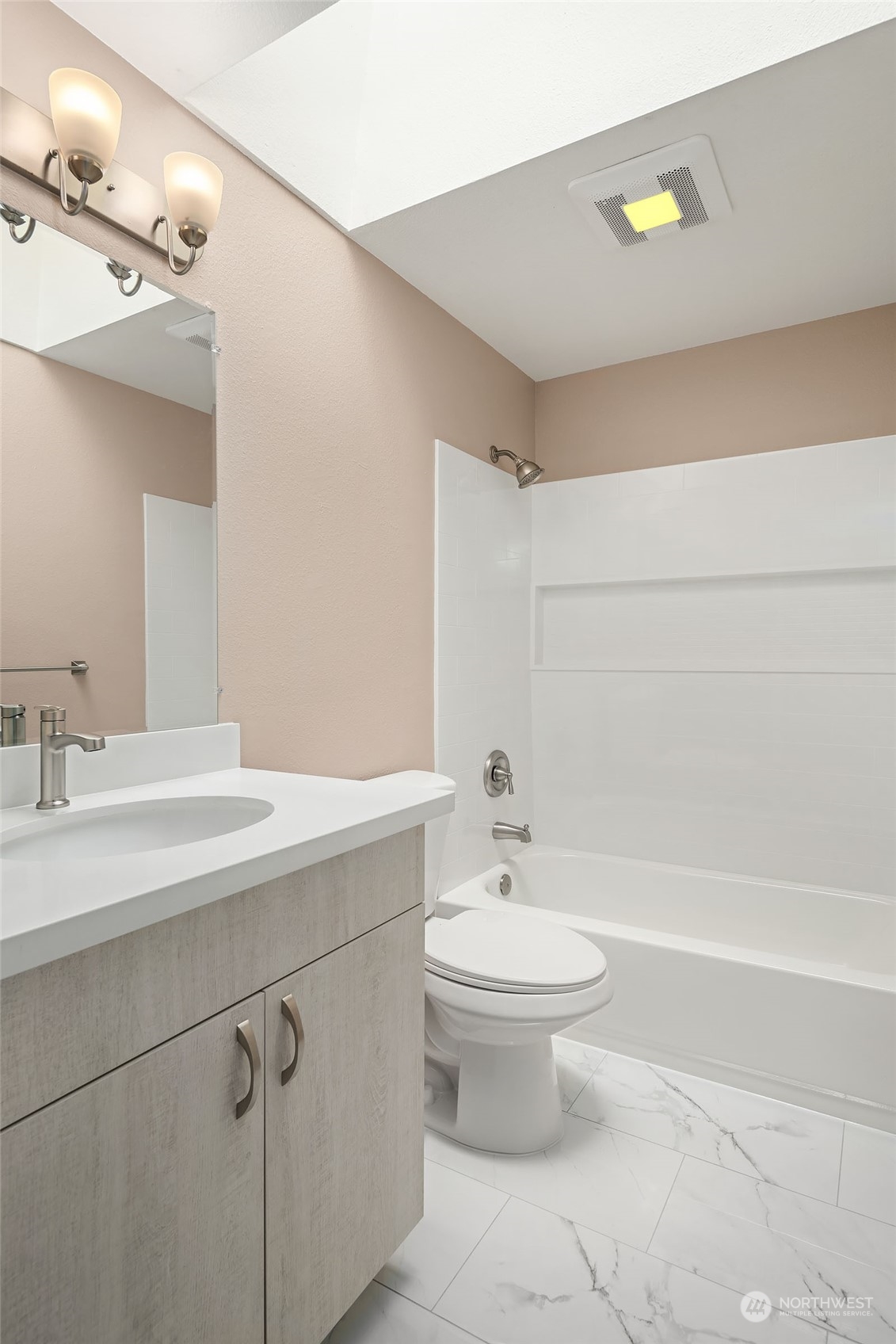 11639 91st Lane NE Unit: 6