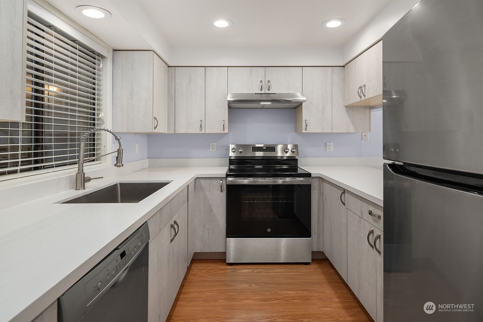 11639 91st Lane NE Unit: 6